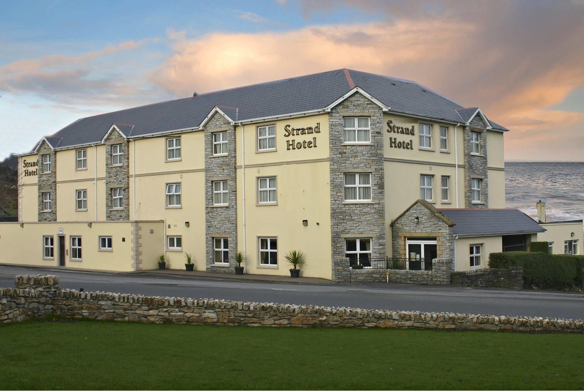 The Strand Hotel Ballyliffin Extérieur photo